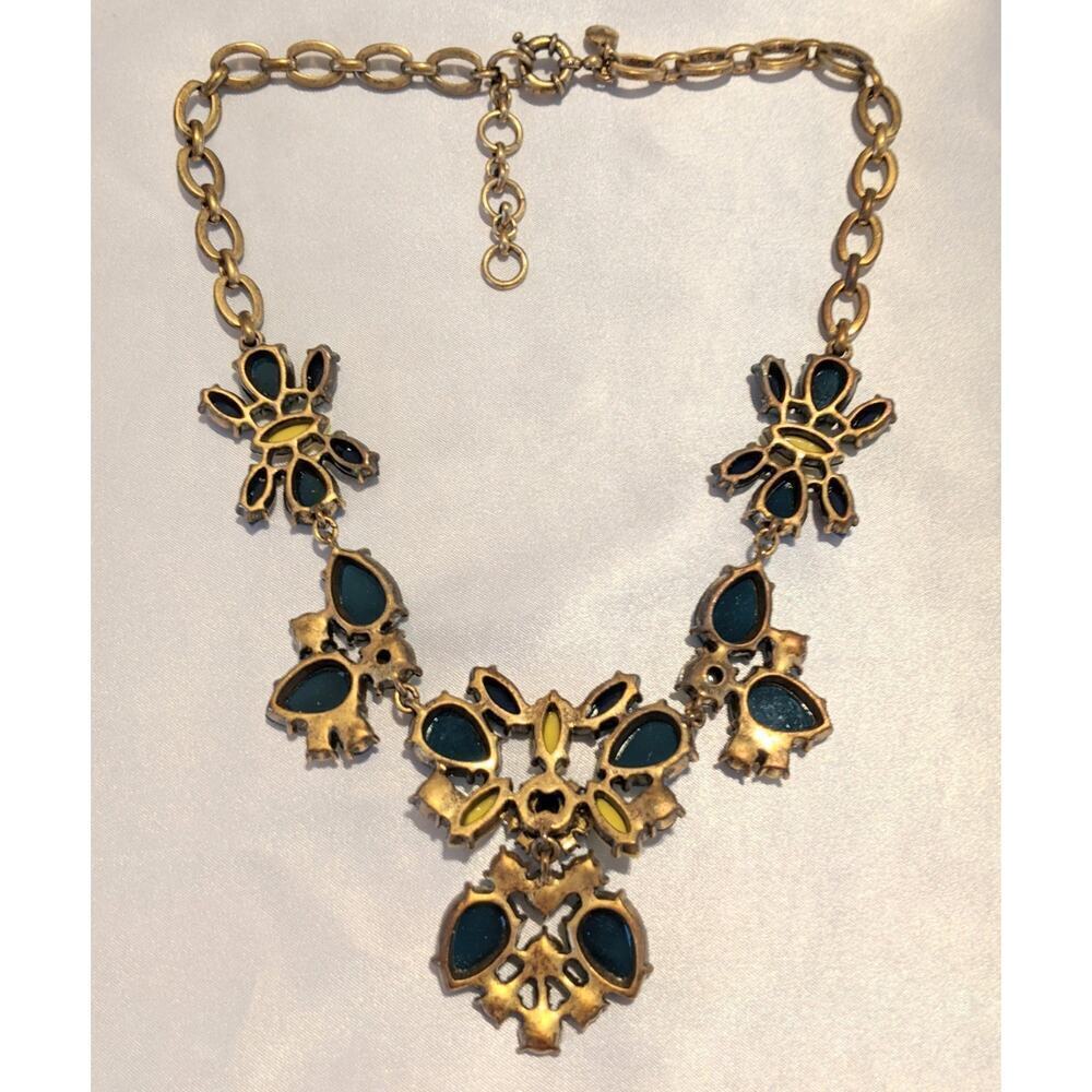J.CREW Faceted Crystal Beaded Bib Style Statement Choker Necklace Floral EUC - Picture 9 of 9